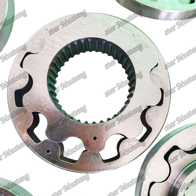 مضخة الزيت V3300 V3800 F5802 1C010-35070 مناسبة لأجزاء إصلاح محرك Kubota