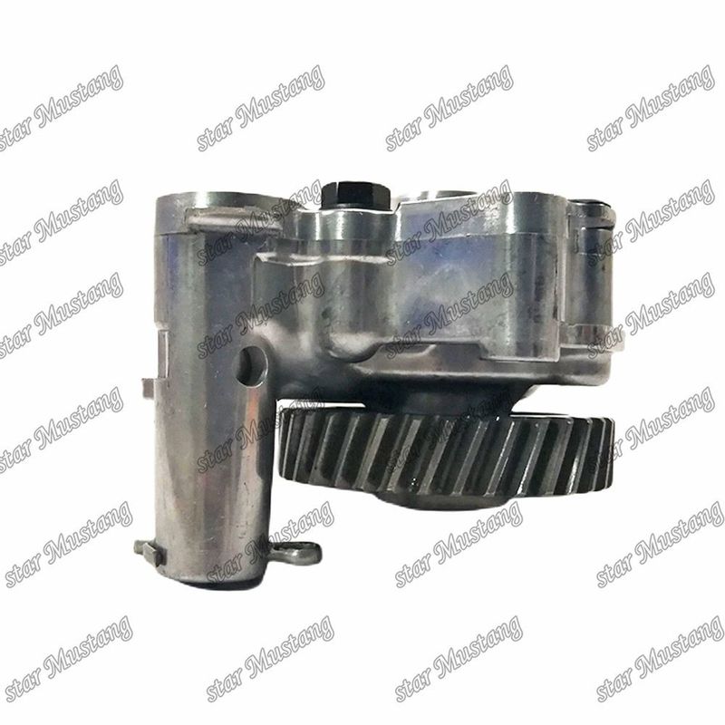 مضخة زيت المحرك 6D31T النوع الجديد ME013203 لقطع غيار محرك Mitsubishi