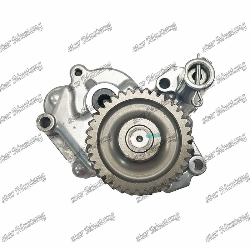 مضخة زيت المحرك 6D31T النوع الجديد ME013203 لقطع غيار محرك Mitsubishi