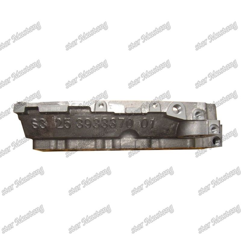 4BT 4D102 4BTA رأس أسطوانة المحرك 3933370 3920005 3904570 لأجزاء احتياطية لمحركات Cummins