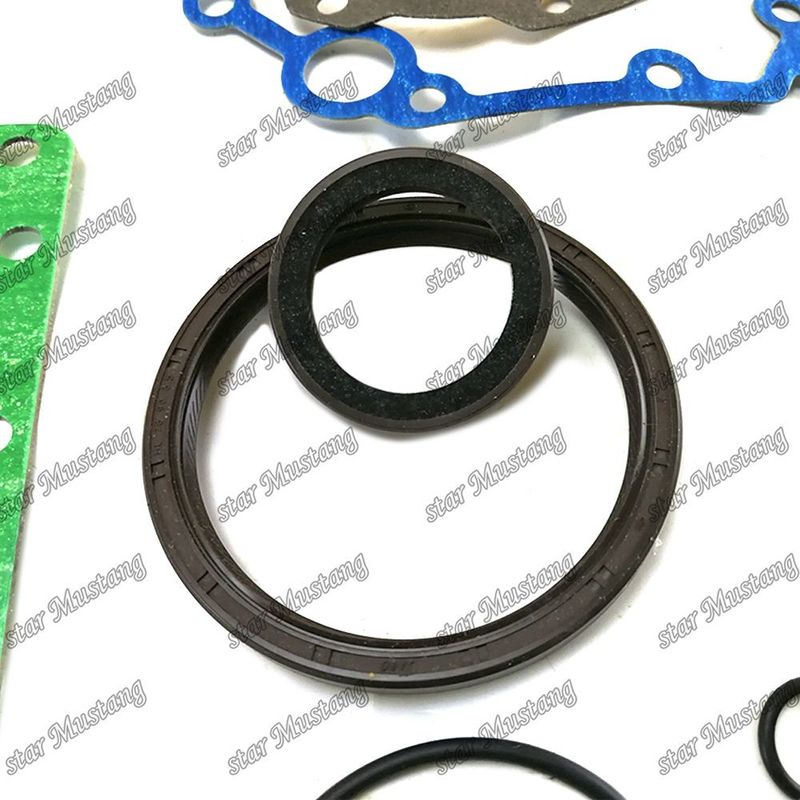 D1005 مجموعة الصمامات الكاملة الصمامات الرأس 1G040-03310 العلوية 1G041-99352 السفلية 1G062-99365 مناسبة لـ Kubota