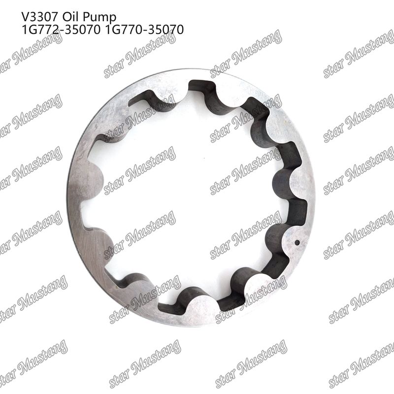 مضخة الزيت V3307 1G772-35070 1G770-35070 مناسبة لأجزاء محرك Kubota